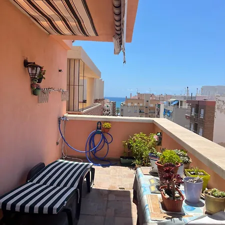 Apartamento Bonito Estudio ático Cercano Al Mar Torrevieja