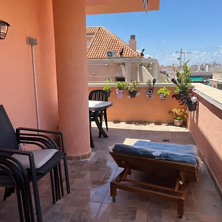 Apartamento Bonito Estudio ático Cercano Al Mar